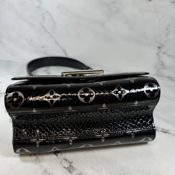 Louis Vuitton Python Twist Monogram Snakeskin Crossbody Bag PM Black/Silver LV - Picture 10 of 15